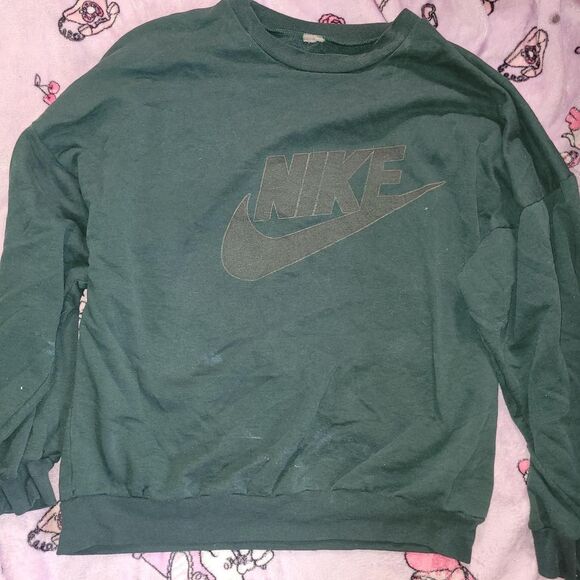 Faded Forest Green Nike Spellout Swoosh Sweatshirt Vintage 2000s Cottagecore Top - Picture 6 of 6